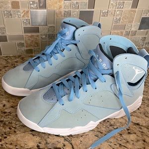 Mens Jordan 23 Blue and White worn only once  Excellent condition